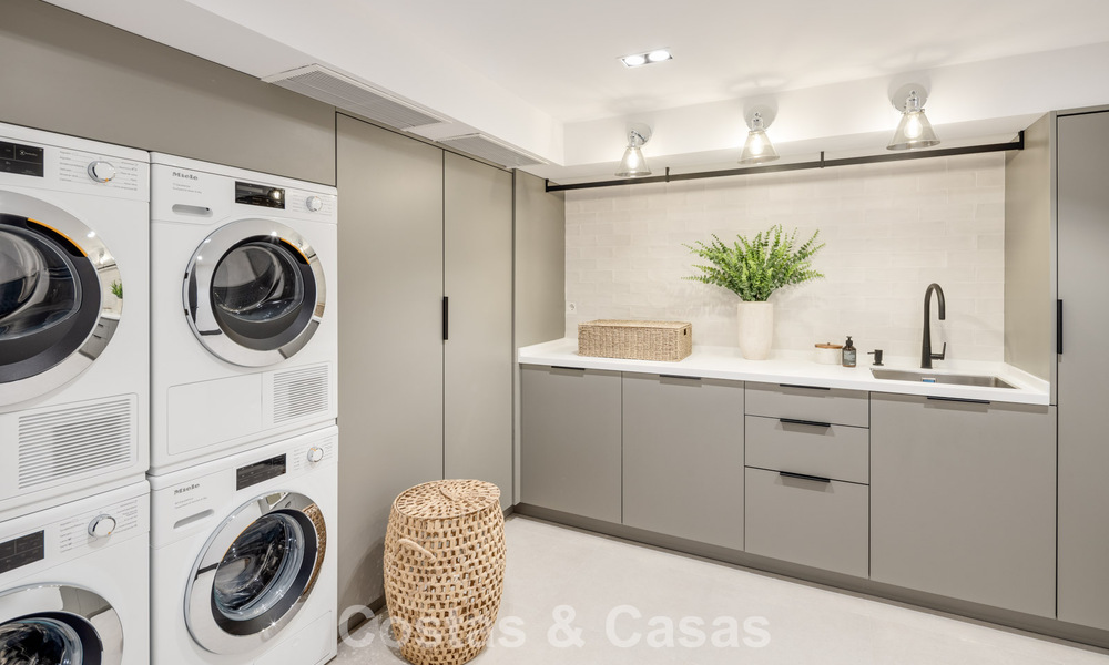 Magnifique villa en première ligne de golf à vendre au cœur de Nueva Andalucia, Marbella 781797