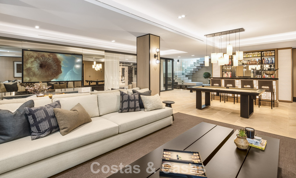 Magnifique villa en première ligne de golf à vendre au cœur de Nueva Andalucia, Marbella 781800