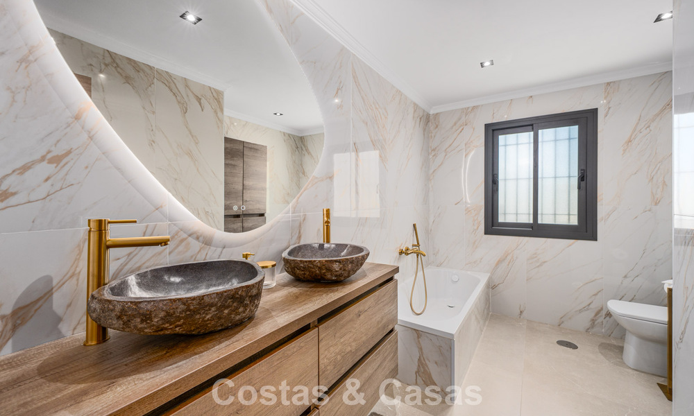 Élégante maison familiale à vendre dans la Vallée des Golfs de Nueva Andalucia, Marbella 781879