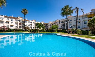 Spacieux appartement de 3 chambres à vendre, à quelques pas de la plage et du centre de San Pedro, Marbella 781935 