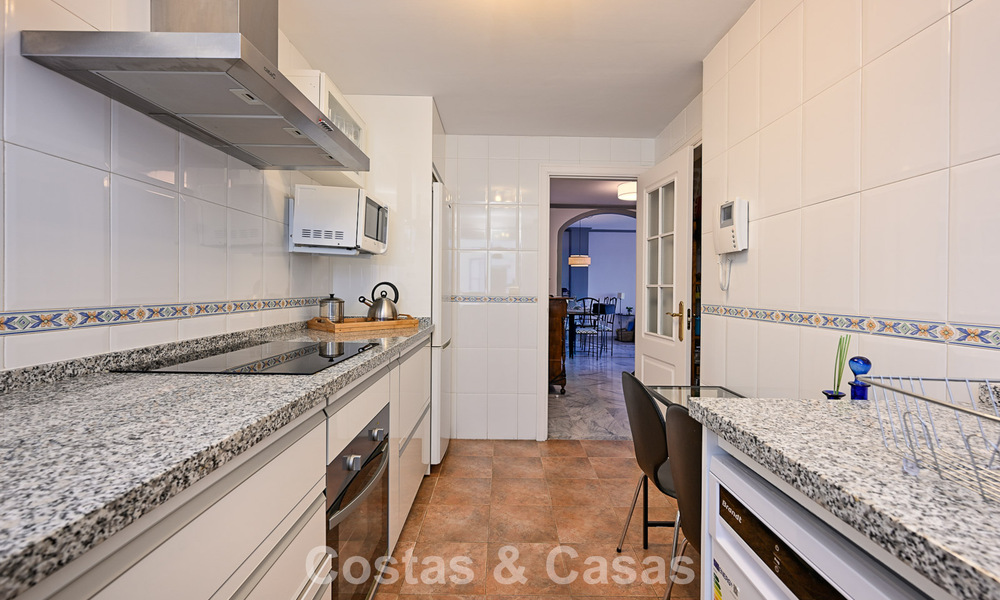 Spacieux appartement de 3 chambres à vendre, à quelques pas de la plage et du centre de San Pedro, Marbella 781943
