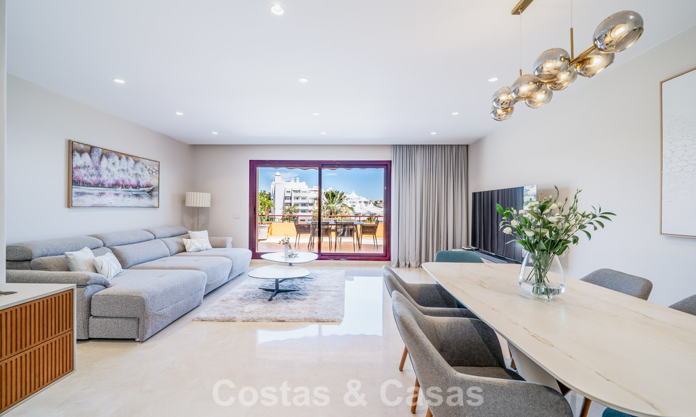Appartement prêt à emménager avec vue sur la mer à vendre dans une résidence en bord de mer, à quelques pas du centre d'Estepona 782369