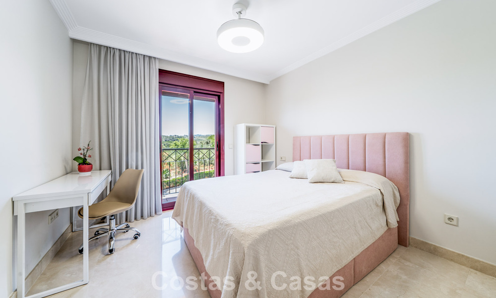 Appartement prêt à emménager avec vue sur la mer à vendre dans une résidence en bord de mer, à quelques pas du centre d'Estepona 782372