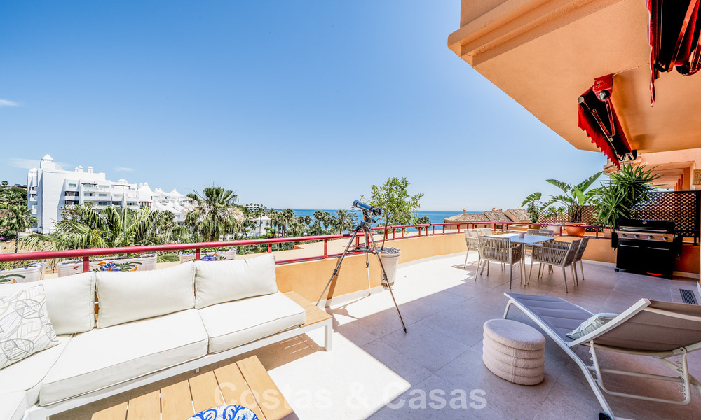 Appartement prêt à emménager avec vue sur la mer à vendre dans une résidence en bord de mer, à quelques pas du centre d'Estepona 782374