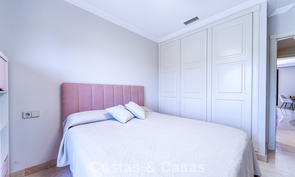 Appartement prêt à emménager avec vue sur la mer à vendre dans une résidence en bord de mer, à quelques pas du centre d'Estepona 782379