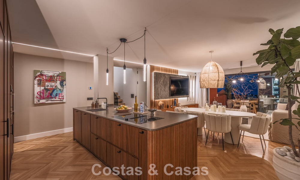 Duplex penthouse prêt à emménager avec vue imprenable sur la mer à vendre à Marbella - Benahavis 782387