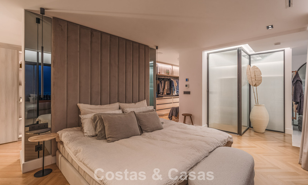 Duplex penthouse prêt à emménager avec vue imprenable sur la mer à vendre à Marbella - Benahavis 782391