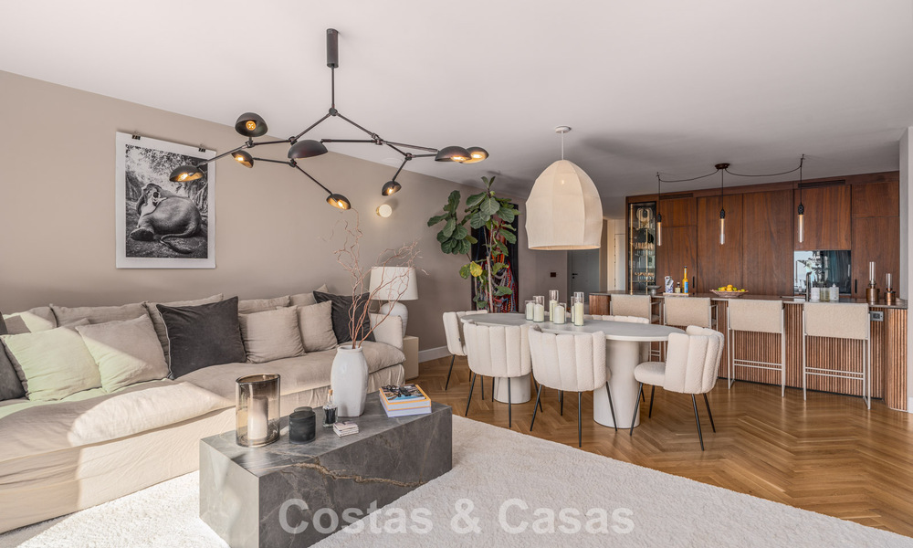 Duplex penthouse prêt à emménager avec vue imprenable sur la mer à vendre à Marbella - Benahavis 782399