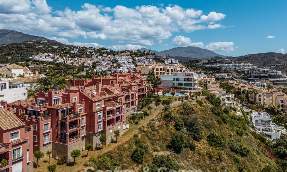Duplex penthouse prêt à emménager avec vue imprenable sur la mer à vendre à Marbella - Benahavis 782418