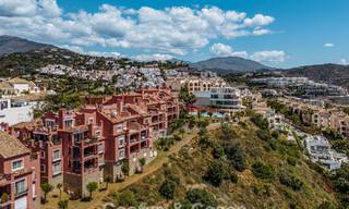 Duplex penthouse prêt à emménager avec vue imprenable sur la mer à vendre à Marbella - Benahavis 782418 