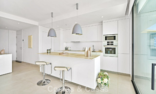 Appartement de luxe avec vue sur les montagnes et la mer, à vendre dans un complexe au style de vie avant-gardiste à Fuengirola, Costa del Sol 782109 