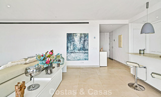 Appartement de luxe avec vue sur les montagnes et la mer, à vendre dans un complexe au style de vie avant-gardiste à Fuengirola, Costa del Sol 782110 