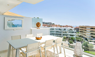 Appartement de luxe avec vue sur les montagnes et la mer, à vendre dans un complexe au style de vie avant-gardiste à Fuengirola, Costa del Sol 782119 