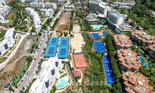 Appartement de luxe avec vue sur les montagnes et la mer, à vendre dans un complexe au style de vie avant-gardiste à Fuengirola, Costa del Sol 782128 