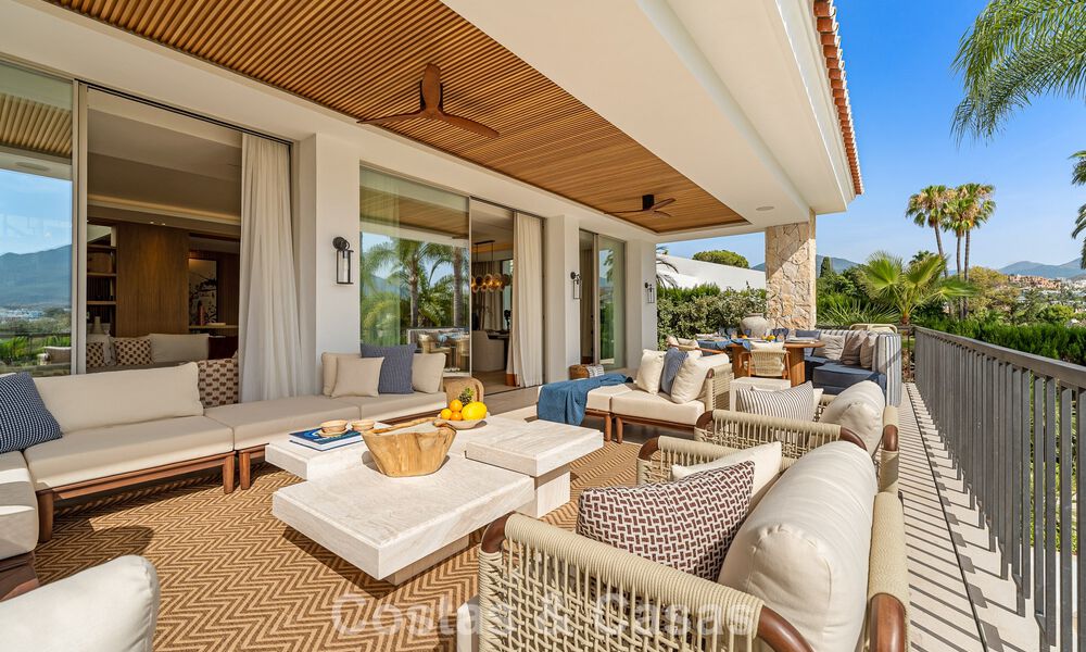 Villa de luxe, prête à emménager et élégamment rénovée, à vendre au cœur de la Vallée des Golfs de Nueva Andalucia, Marbella 783162