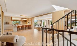 Villa de luxe, prête à emménager et élégamment rénovée, à vendre au cœur de la Vallée des Golfs de Nueva Andalucia, Marbella 783165 