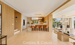 Villa de luxe, prête à emménager et élégamment rénovée, à vendre au cœur de la Vallée des Golfs de Nueva Andalucia, Marbella 783166 