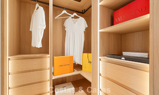 Villa de luxe, prête à emménager et élégamment rénovée, à vendre au cœur de la Vallée des Golfs de Nueva Andalucia, Marbella 783181 