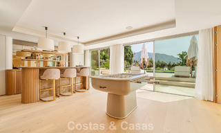 Villa de luxe, prête à emménager et élégamment rénovée, à vendre au cœur de la Vallée des Golfs de Nueva Andalucia, Marbella 783188 