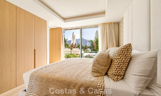 Villa de luxe, prête à emménager et élégamment rénovée, à vendre au cœur de la Vallée des Golfs de Nueva Andalucia, Marbella 783193 