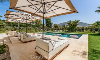 Villa de luxe, prête à emménager et élégamment rénovée, à vendre au cœur de la Vallée des Golfs de Nueva Andalucia, Marbella 783203 
