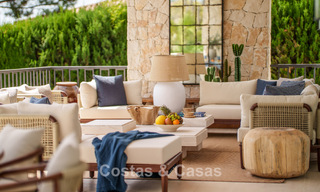 Villa de luxe, prête à emménager et élégamment rénovée, à vendre au cœur de la Vallée des Golfs de Nueva Andalucia, Marbella 783209 