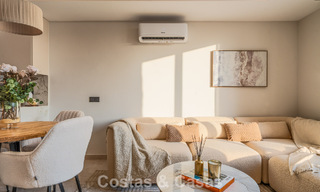 Duplex penthouse prêt à emménager à vendre dans une résidence sécurisée à Rio Verde - Nueva Andalucia, Marbella 782206 