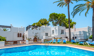 Duplex penthouse prêt à emménager à vendre dans une résidence sécurisée à Rio Verde - Nueva Andalucia, Marbella 782216 