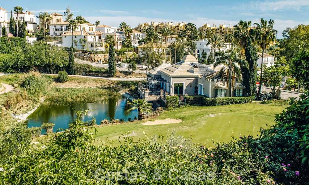 Villa méditerranéenne prête à emménager à vendre dans un complexe de golf sécurisé sur le New Golden Mile, entre Marbella et Estepona 782151
