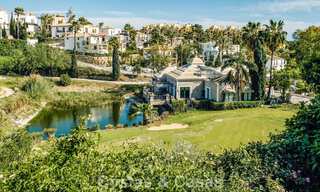 Villa méditerranéenne prête à emménager à vendre dans un complexe de golf sécurisé sur le New Golden Mile, entre Marbella et Estepona 782151 