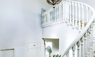 Villa méditerranéenne prête à emménager à vendre dans un complexe de golf sécurisé sur le New Golden Mile, entre Marbella et Estepona 782153 