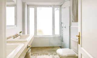 Villa méditerranéenne prête à emménager à vendre dans un complexe de golf sécurisé sur le New Golden Mile, entre Marbella et Estepona 782173 