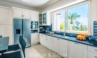 Villa méditerranéenne prête à emménager à vendre dans un complexe de golf sécurisé sur le New Golden Mile, entre Marbella et Estepona 782176 