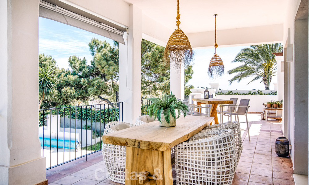 Villa méditerranéenne prête à emménager à vendre dans un complexe de golf sécurisé sur le New Golden Mile, entre Marbella et Estepona 782181