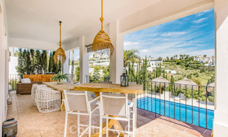 Villa méditerranéenne prête à emménager à vendre dans un complexe de golf sécurisé sur le New Golden Mile, entre Marbella et Estepona 782182 