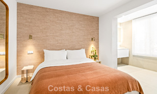 Appartement de 3 chambres prêt à emménager dans un complexe de golf en première ligne à Nueva Andalucia, Marbella 782279 