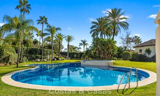 Appartement de 3 chambres prêt à emménager dans un complexe de golf en première ligne à Nueva Andalucia, Marbella 782282 