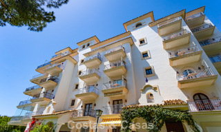 Duplex penthouse avec vue mer à vendre dans une résidence sécurisée en bord de mer à Puerto Banús, Marbella 782239 