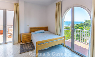 Duplex penthouse avec vue mer à vendre dans une résidence sécurisée en bord de mer à Puerto Banús, Marbella 782254 