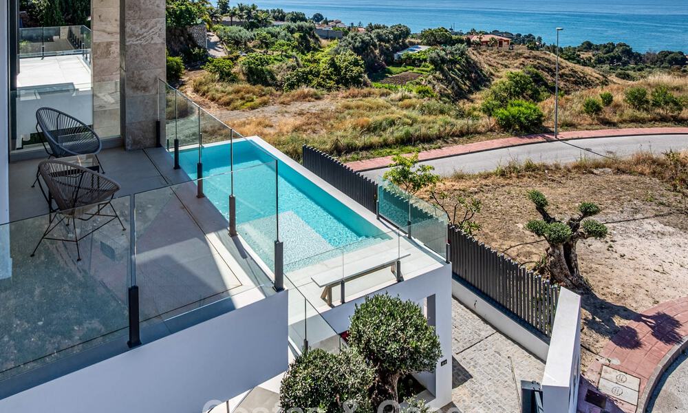 Villa de luxe, prête à emménager, avec vue sur la mer, à vendre dans un quartier résidentiel calme à Benalmadena, Costa del Sol 782317