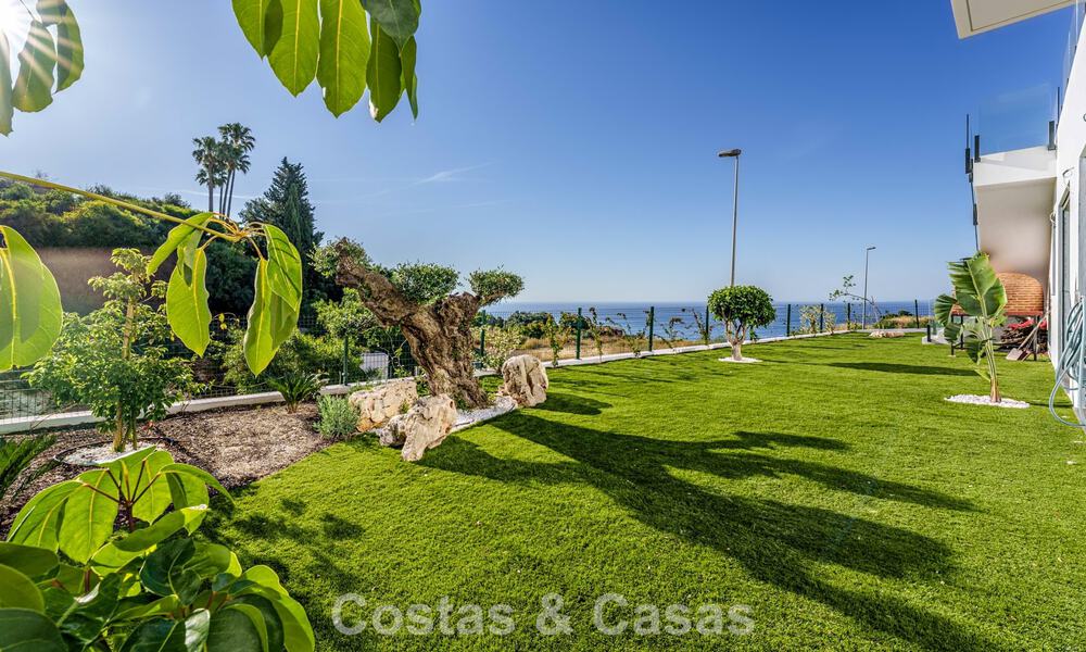 Villa de luxe, prête à emménager, avec vue sur la mer, à vendre dans un quartier résidentiel calme à Benalmadena, Costa del Sol 782323