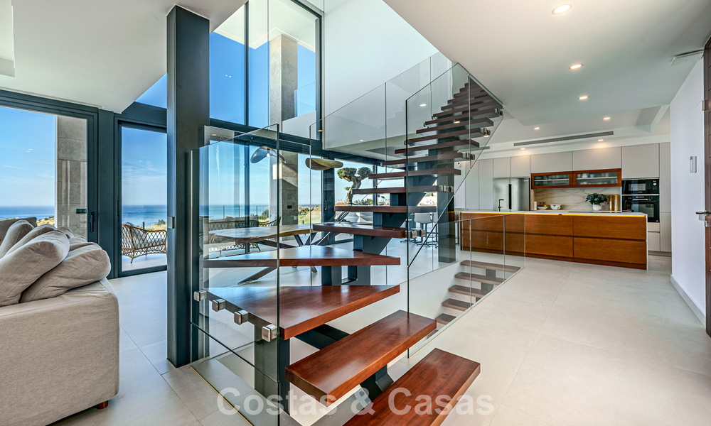 Villa de luxe, prête à emménager, avec vue sur la mer, à vendre dans un quartier résidentiel calme à Benalmadena, Costa del Sol 782327