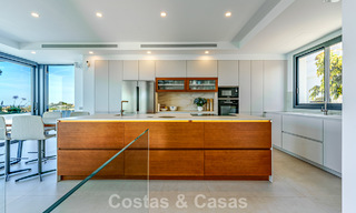 Villa de luxe, prête à emménager, avec vue sur la mer, à vendre dans un quartier résidentiel calme à Benalmadena, Costa del Sol 782329 