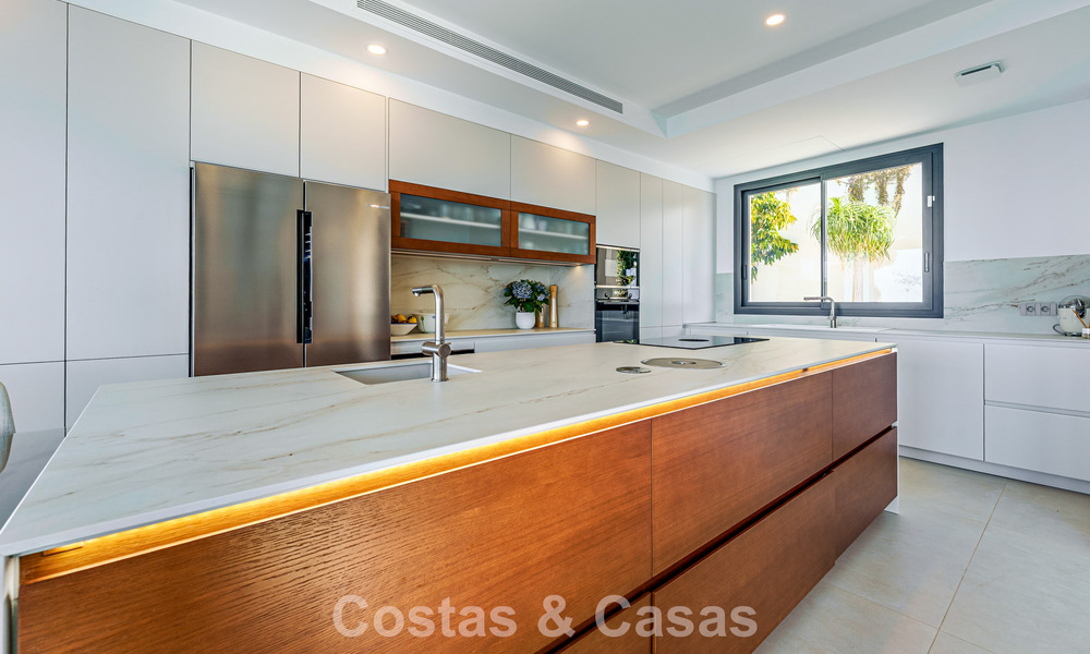 Villa de luxe, prête à emménager, avec vue sur la mer, à vendre dans un quartier résidentiel calme à Benalmadena, Costa del Sol 782331