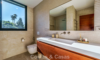 Villa de luxe, prête à emménager, avec vue sur la mer, à vendre dans un quartier résidentiel calme à Benalmadena, Costa del Sol 782336 