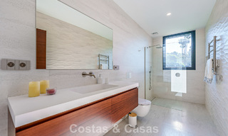 Villa de luxe, prête à emménager, avec vue sur la mer, à vendre dans un quartier résidentiel calme à Benalmadena, Costa del Sol 782339 