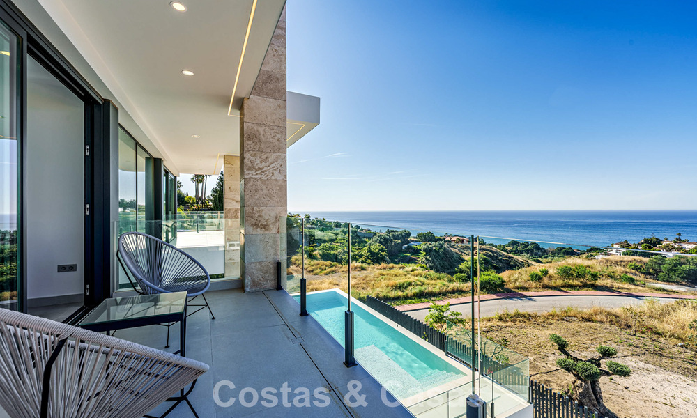 Villa de luxe, prête à emménager, avec vue sur la mer, à vendre dans un quartier résidentiel calme à Benalmadena, Costa del Sol 782345