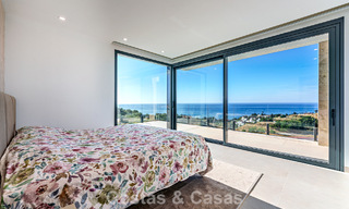 Villa de luxe, prête à emménager, avec vue sur la mer, à vendre dans un quartier résidentiel calme à Benalmadena, Costa del Sol 782347 