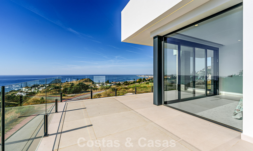 Villa de luxe, prête à emménager, avec vue sur la mer, à vendre dans un quartier résidentiel calme à Benalmadena, Costa del Sol 782348