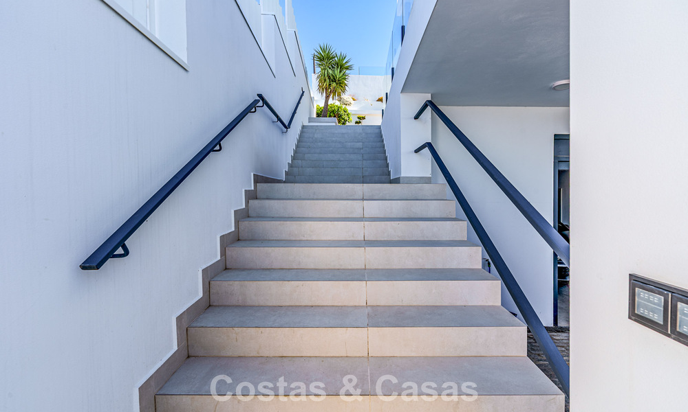 Villa de luxe, prête à emménager, avec vue sur la mer, à vendre dans un quartier résidentiel calme à Benalmadena, Costa del Sol 782352